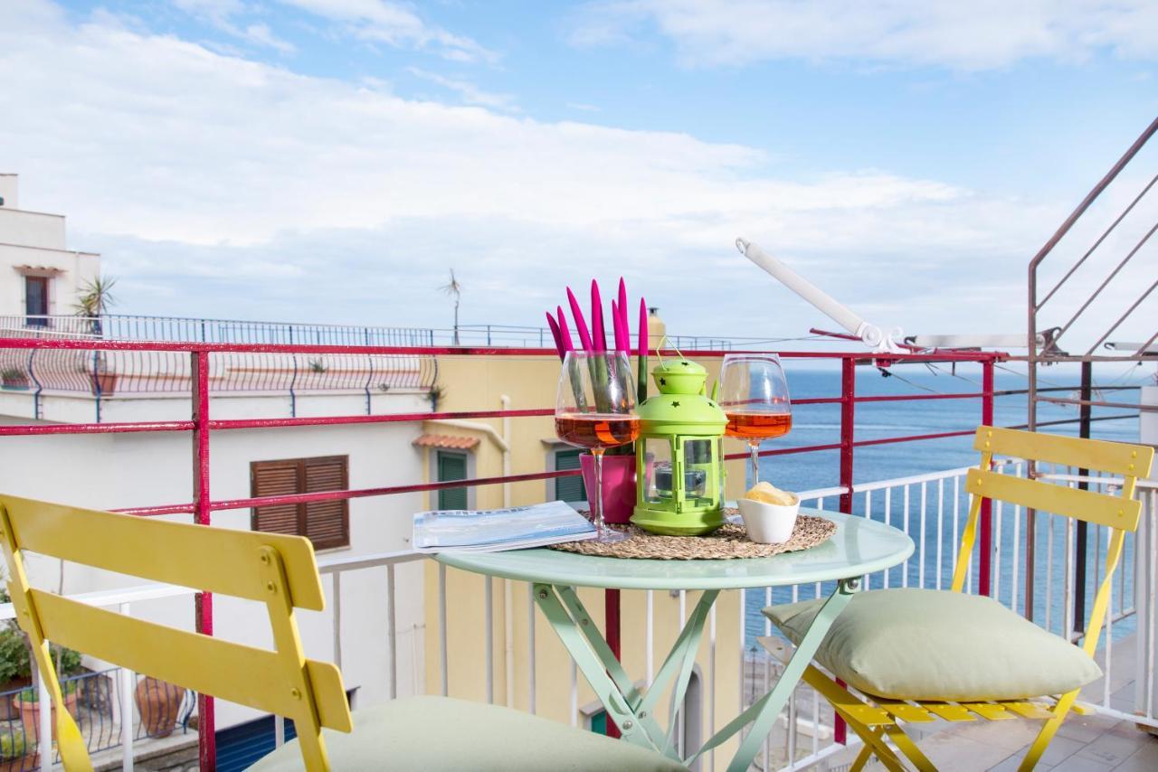 Luigi's - De Vivo Realty Di Sorrento * Meta